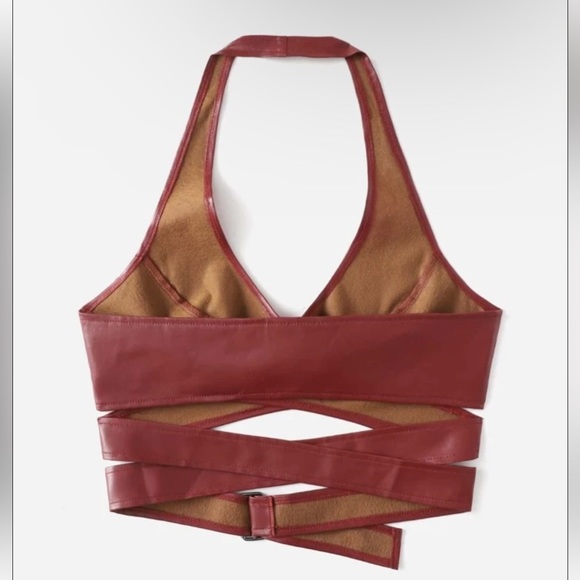 Shein red leather top rockstar girlfriend buckle adjust wrap around crop top - Picture 4 of 9